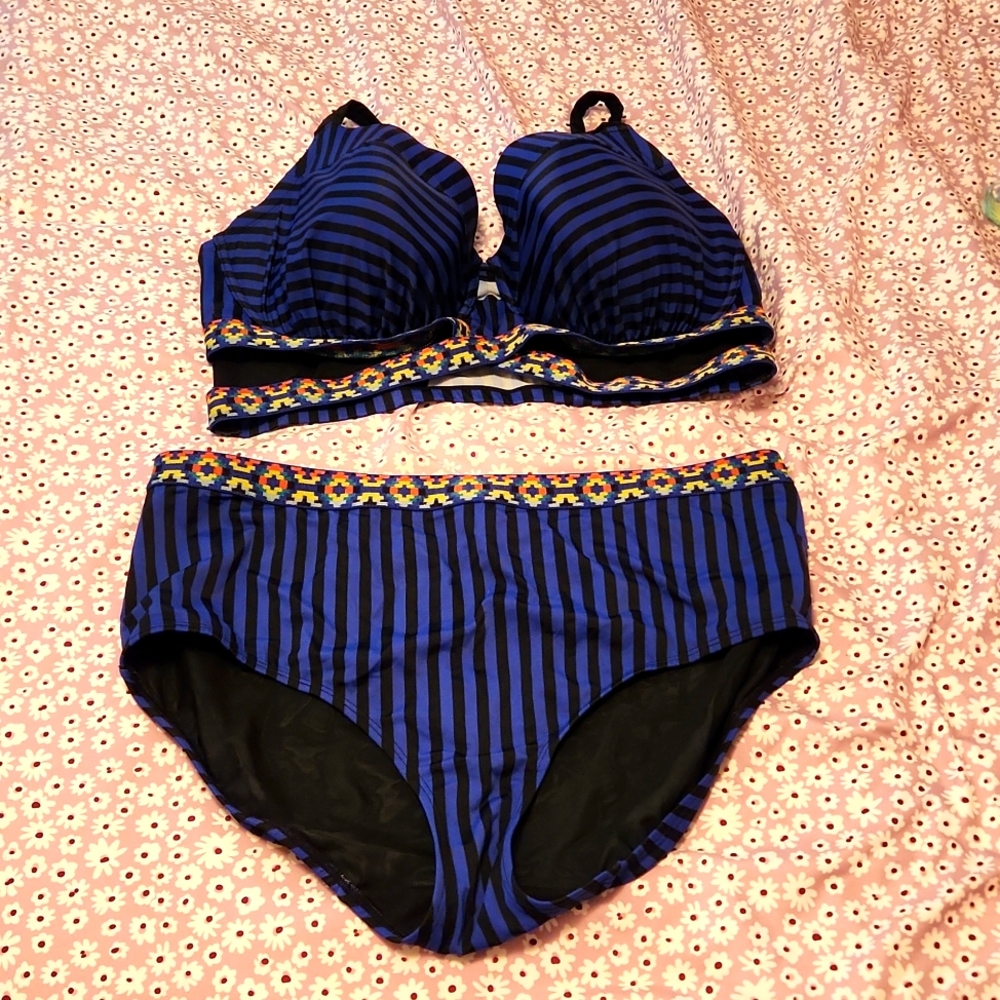 Cacique swimwear top only!
